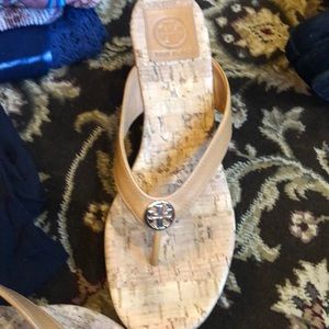 Tory burch wedge flips